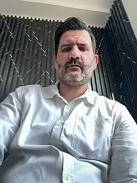 Maxi TheBigDaddy online show from July 2026 01:03:01 PM