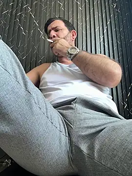 Maxi TheBigDaddy online show from July 2026 03:42:02 PM