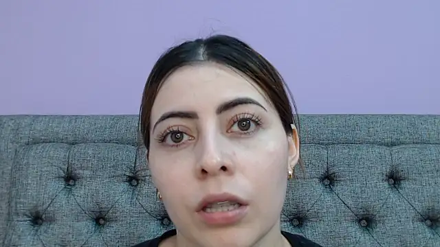 LilaSuni online show from October 2025 06:18:02 PM