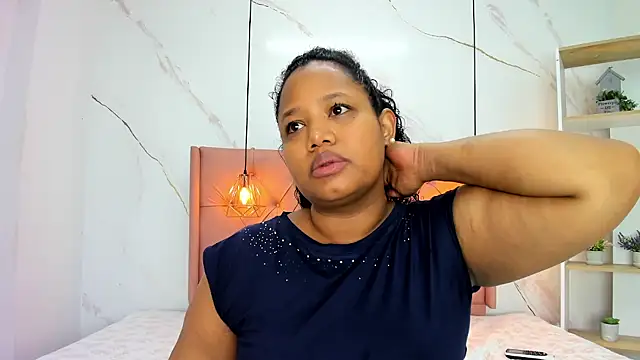 Belle Brunette online show from April 2026 11:54:02 AM