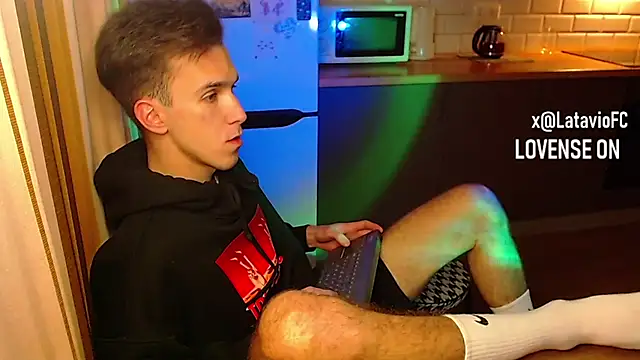 Midnighter  online show from October 2025 11:38:01 PM