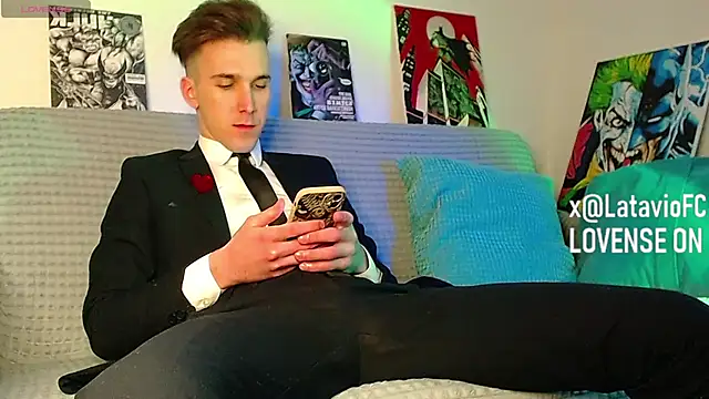 Midnighter  online show from March 2026 11:05:02 AM