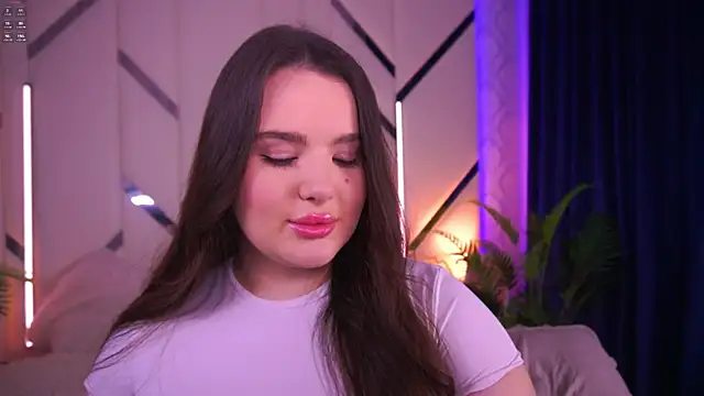 CuteAmberr online show from November 2025 12:47:01 AM