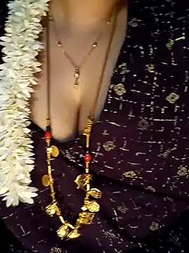 tuttifrutti17 online show from March 2025 08:14:02 PM