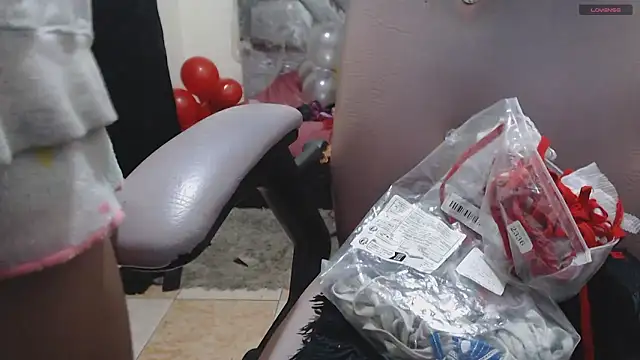 Snapshot of toxxxic_cams chatting on June 2026 05:11:01 AM toxxxic cams online show from June 2026 05:11:01 AM
