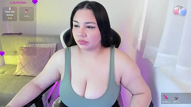Snapshot of ambar-wells chatting on July 2026 04:53:01 PM ambar-wells online show from July 2026 04:53:01 PM