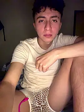Snapshot of CamiRojas_boy chatting on July 2026 03:08:01 AM CamiRojas boy online show from July 2026 03:08:01 AM