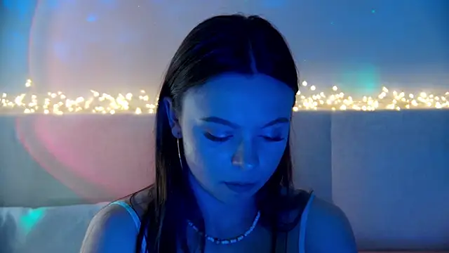 ElisabethDavis online show from January 2025 10:12:02 PM