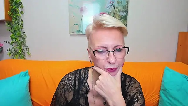 Snapshot of iamyourdream89 chatting on December 2025 01:09:02 PM iamyourdream89 online show from December 2025 01:09:02 PM