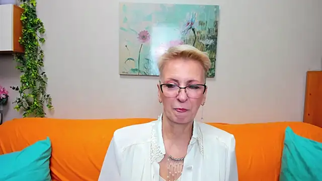 Snapshot of iamyourdream89 chatting on December 2025 07:48:02 AM iamyourdream89 online show from December 2025 07:48:02 AM