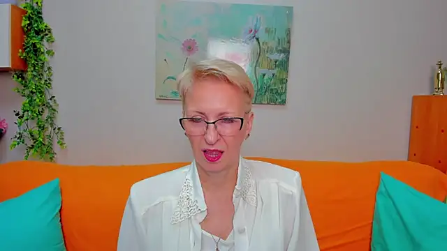 Snapshot of iamyourdream89 chatting on February 2026 02:00:02 PM iamyourdream89 online show from February 2026 02:00:02 PM