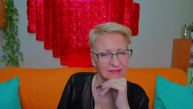 Snapshot of iamyourdream89 chatting on February 2026 04:47:02 PM iamyourdream89 online show from February 2026 04:47:02 PM