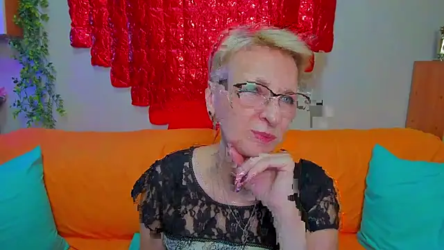 Snapshot of iamyourdream89 chatting on February 2026 04:24:02 PM iamyourdream89 online show from February 2026 04:24:02 PM