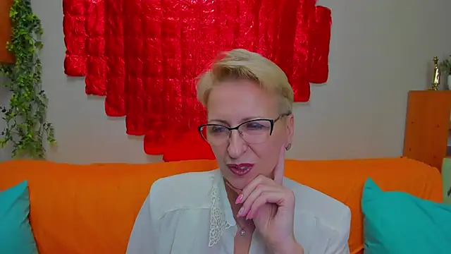 Snapshot of iamyourdream89 chatting on February 2026 05:22:02 PM iamyourdream89 online show from February 2026 05:22:02 PM