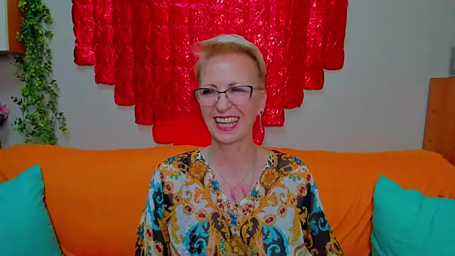 Snapshot of iamyourdream89 chatting on March 2026 10:06:01 AM iamyourdream89 online show from March 2026 10:06:01 AM