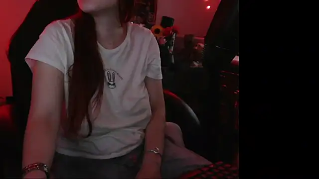 norahrosss online show from December 2024 05:25:01 AM