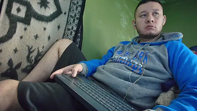 Snapshot of sweet_cock28 chatting on November 2025 03:56:02 PM sweet cock28 online show from November 2025 03:56:02 PM