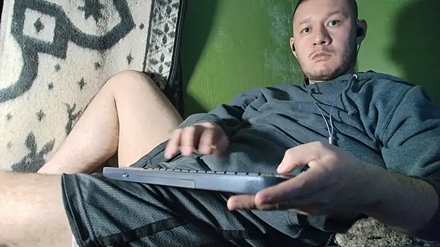 Snapshot of sweet_cock28 chatting on December 2025 03:34:01 AM sweet cock28 online show from December 2025 03:34:01 AM