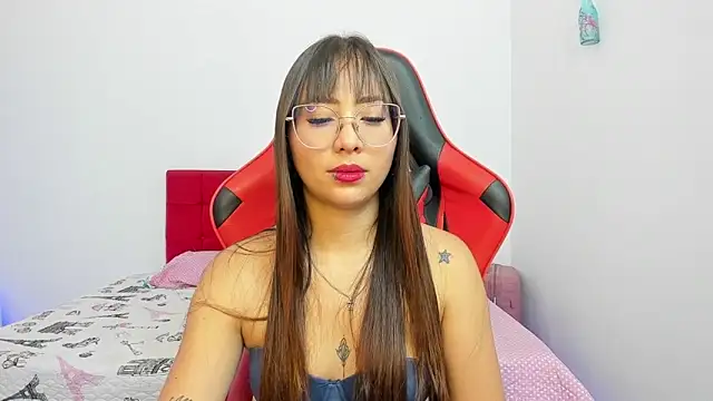 Snapshot of Sweet_Coral_ chatting on April 2026 10:26:01 AM Sweet Coral online show from April 2026 10:26:01 AM