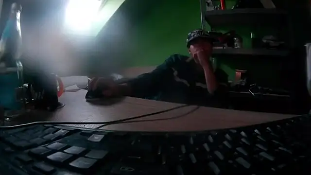 Snapshot of capoloveu chatting on October 2025 04:03:02 PM capoloveu online show from October 2025 04:03:02 PM