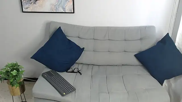 Amber Etan online show from September 2025 03:36:01 PM