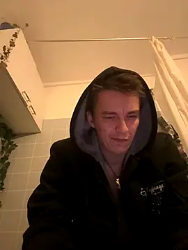 Snapshot of Toyjungee chatting on October 2025 12:32:02 AM Toyjungee online show from October 2025 12:32:02 AM