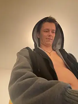 Snapshot of Toyjungee chatting on October 2025 09:17:01 AM Toyjungee online show from October 2025 09:17:01 AM