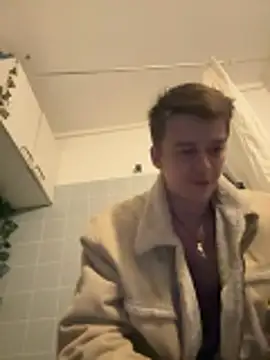 Snapshot of Toyjungee chatting on November 2025 12:53:02 AM Toyjungee online show from November 2025 12:53:02 AM