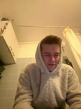 Snapshot of Toyjungee chatting on January 2026 11:29:01 PM Toyjungee online show from January 2026 11:29:01 PM