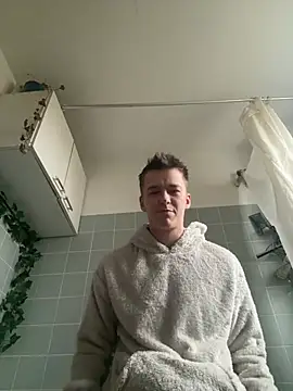 Snapshot of Toyjungee chatting on January 2026 02:20:01 PM Toyjungee online show from January 2026 02:20:01 PM