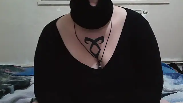 Lolabeluccia xh  online show from November 2025 07:25:02 AM