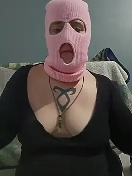 Lolabeluccia xh  online show from December 2025 07:39:01 AM