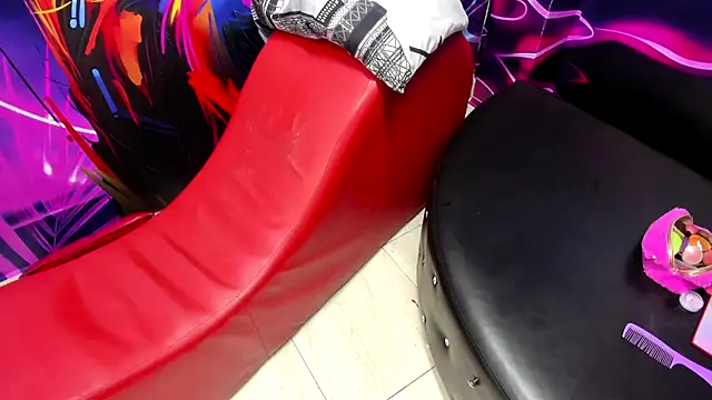 Snapshot of hot-threesome chatting on November 2025 04:14:02 AM hot-threesome online show from November 2025 04:14:02 AM