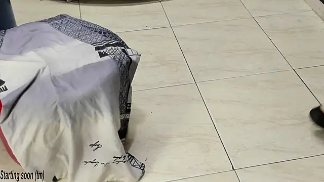 Snapshot of hot-threesome chatting on November 2025 04:20:01 PM hot-threesome online show from November 2025 04:20:01 PM