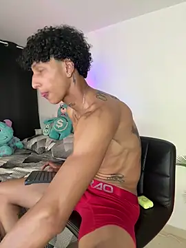 Snapshot of mike_casseano chatting on December 2025 11:31:01 PM mike casseano online show from December 2025 11:31:01 PM