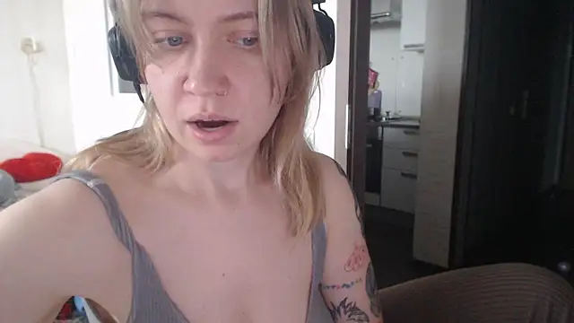 Snapshot of amanda_kiss_kiss chatting on March 2025 12:43:01 PM amanda kiss kiss online show from March 2025 12:43:01 PM