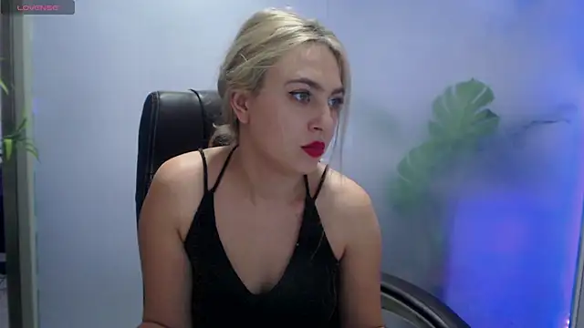 AvaBlue  online show from December 2024 11:00:01 AM