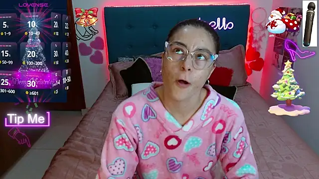 Snapshot of antonella_sweet33 chatting on December 2024 08:27:02 PM antonella sweet33 online show from December 2024 08:27:02 PM