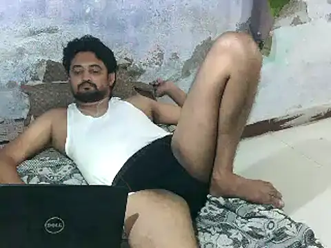 Snapshot of Rocobodymassager chatting on June 2026 03:35:02 PM Rocobodymassager online show from June 2026 03:35:02 PM