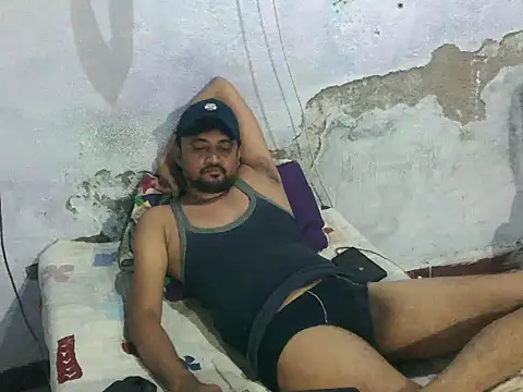 Snapshot of Rocobodymassager chatting on July 2026 01:32:02 PM Rocobodymassager online show from July 2026 01:32:02 PM