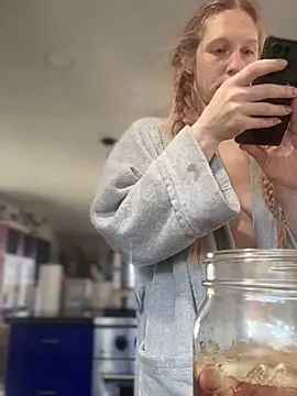 GoldenFlameGoddess online show from February 2025 07:03:01 PM