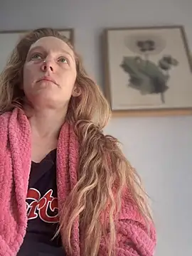 GoldenFlameGoddess online show from February 2025 05:28:01 PM