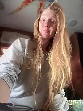 GoldenFlameGoddess online show from March 2025 09:48:02 PM