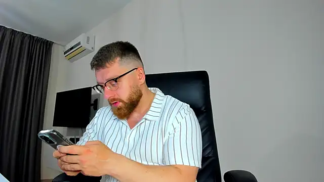 Findom guy online show from April 2026 09:48:01 AM