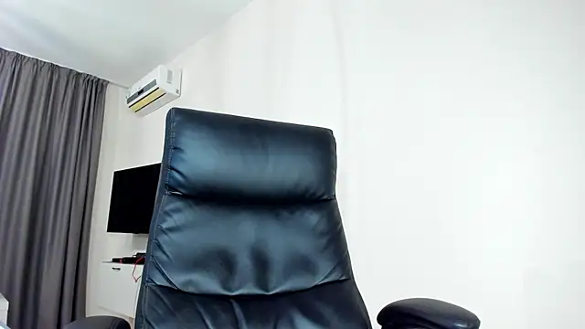 Findom guy online show from April 2026 07:58:02 PM