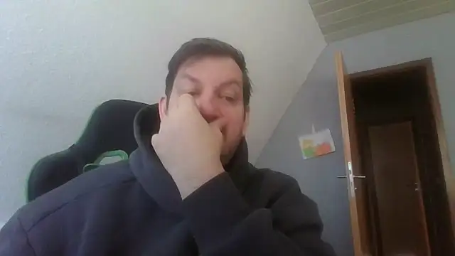 Golffahrer1982 online show from February 2026 10:31:02 AM