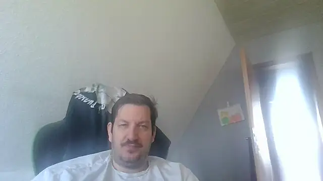 Golffahrer1982 online show from February 2026 11:32:02 AM