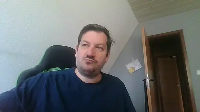 Golffahrer1982 online show from June 2026 09:15:01 AM