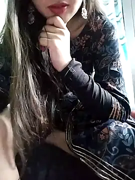 Snapshot of Noor_Darliing chatting on January 2025 06:10:02 PM Noor Darliing online show from January 2025 06:10:02 PM