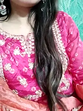 Snapshot of Noor_Darliing chatting on February 2025 06:33:01 PM Noor Darliing online show from February 2025 06:33:01 PM